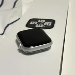 Applewatch SE GPS 第2世代 シルバー 40mm