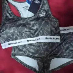 リーボック　スポーツブラ 　ショーツセット　　　チャコール Ｌサイズ