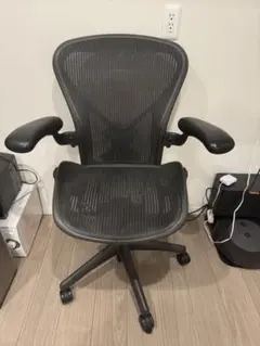 Herman Miller Aeron Chair オフィスチェア遅くなりました - メルカリ