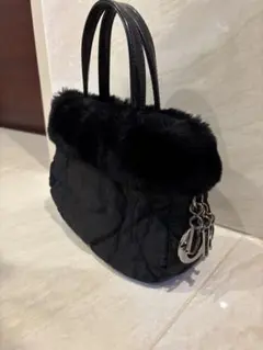 dior ファー付きブラックハンドバッグ 2025年最新】ディオール ファー バッグの人気アイテム - メルカリ