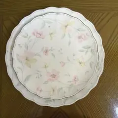 ナルミボーンチャイナ花柄　２枚セット　23cm 27cm 大皿セット