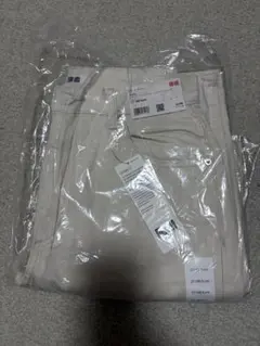 ユニクロ　レギュラーフィットストレートハイライズジーンズ