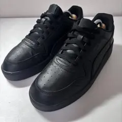 PUMA ケーヴン 2.0 オールブラック 27cm 美品 スニーカーのサムネイル