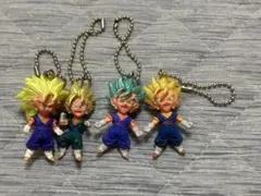 ドラゴンボール　ガチャガチャ　ベジット　4種　キーホルダー　udm