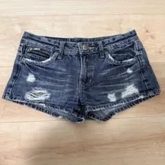 セシルマクビー　ショートパンツ　ダメージデニム