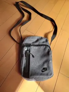NIKE　ミニショルダーバッグ
