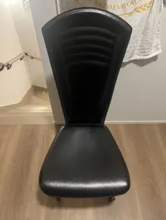 スタイリッシュレザーチェア（ブラック）