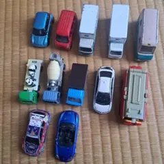 トミカミニカーその他　まとめ売り　12台