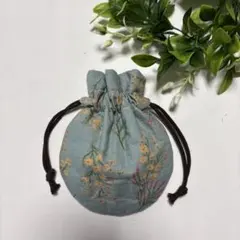 フリル口の巾着袋　裏地付き　handmade