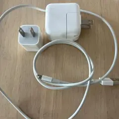 Apple 10W USB パワーアダプター& Lightning ケーブル