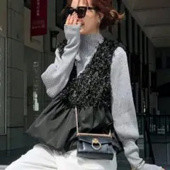 シャギー　バルーン　ペプラムベスト　ジレ