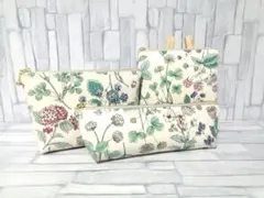 3点セット・メモアール小花(アイボリー)【ポーチ②＆ペンケース】ハンドメイド