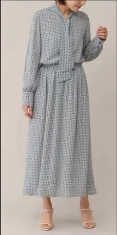 アンタイトルグラフィカル柄ワンピース　UNTITLED1