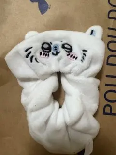 ちいかわ　モモンガ　シュシュ　ガチャガチャ カプセル