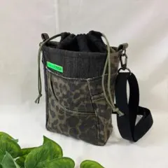 デニムリメイクバッグ　巾着ショルダーバッグ　ヒョウ柄　レオパード　ハンドメイド