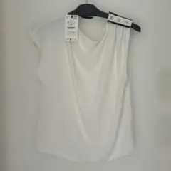 ZARAショルダーボタン付きブラウス 新品タグ付き