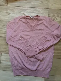 ユニクロ　UNIQLO ピンク Vネック　長袖セーター ニット　L