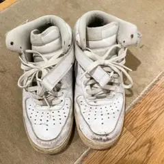 NIKE AIR FORCE 1 MID ホワイト スニーカー