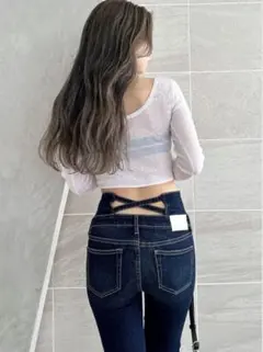 ハイウエストクロススキニーデニムパンツ　インディゴ