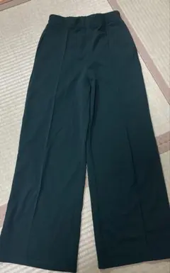 ダークグリーン スラックス Fサイズ　ポケット付き