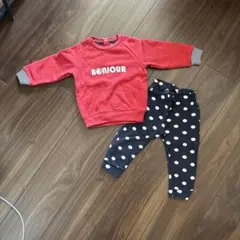 PETIT BATEAU 赤いトレーナーと水玉パンツセット