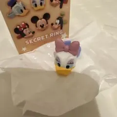 ディズニーストア シークレットリング デイジー