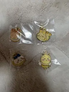 ちいかわメタルチャーム セット　うさぎ　ハチワレ