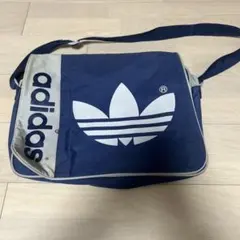 Item thumbnail for item 52ff6ce1-5574-4f16-93bd-1746d6c46d2a