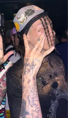 imozonsavingclothing キャップ　MIKADO着用