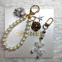 【再値下げ】CHANEL ホリデー カメリア とストラップ キーホルダー