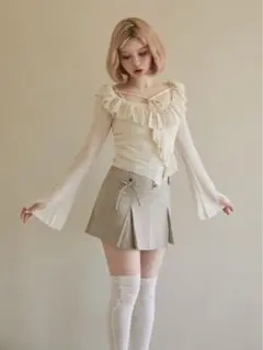andmary Alison frill tops ベージュ　Fサイズ andmary Alison frill tops ベージュ Fサイズ - メルカリ