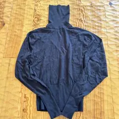 UNIQLO ブラック タートルネック セーター M