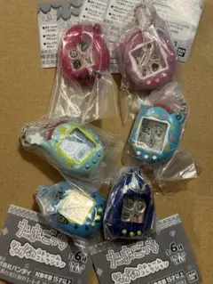 ご購入日匿名発送　新品未開封　たまごっち シャカシャカチャームコレクション 6点