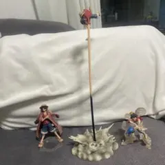 ワンピース　ルフィ　フィギュア　3体セット