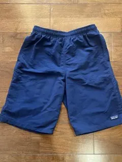 Patagonia 水陸両用ハーフパンツ キッズXLネイビー