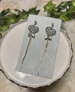 水引ピアス 紺色 リボン チェーン 和風 ハンドメイド