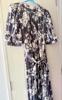 スナイデル　花柄パフスリーブワンピース