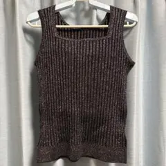 スクエアタンクトップ