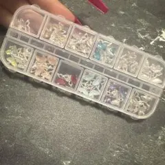 多色 蝶型 ネイルパーツ