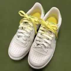 NIKE レディーススニーカー　24㎝