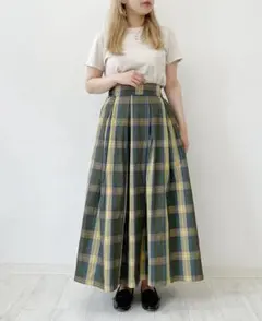 【美品】cloche チェック柄 ロングフレアスカート グリーン サイズ2のサムネイル
