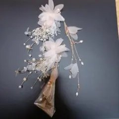 花とパールのブライダルアクセサリー