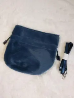 【巾着風ファーショルダーバッグ】ブルー　青　ファー　ショルダーバッグ