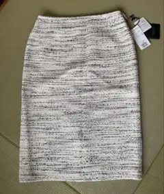新品タグ付　シューソネット　ジャガード？タイトスカート　11ABR