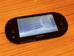 PS Vita 本体　2000 16GBメモリーカード付き