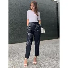 anuans　クロスタックチンツテーパードパンツのサムネイル