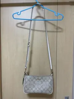 コーチ coach/クロスボディ フローラルアップリケショルダーバッグ
