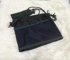 ファミリーマート　サコッシュ　くろ