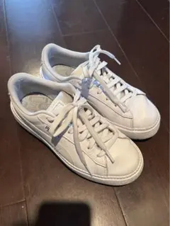 PUMA 厚底スニーカー　白　24.5CM