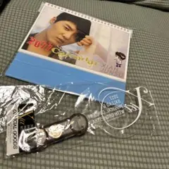 XIA ジュンス　ペンライト　ポーチ＆バッジ付き XIA ジュンス ペンライト ポーチ＆バッジ付き - メルカリ